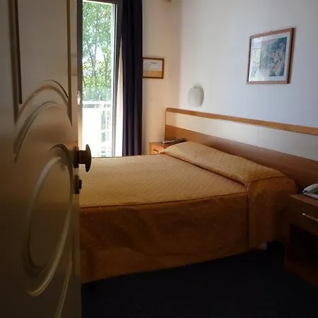 Ξενοδοχείο Gambrinus 3*